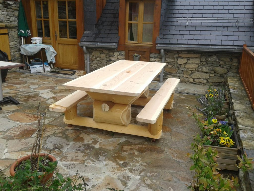 Mobilier En Rondins – JURA-CREATION-BOIS